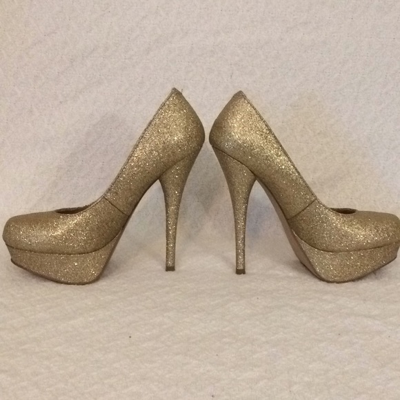 LAST CHANCE Steve Madden gold glitter stiletto heels 5.5 - Picture 3 of 7